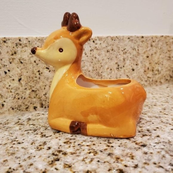 Dexter The Reindeer’ Adorable Deer Animal Ceramic Planter (Plants Not Included) - Picture 5 of 8